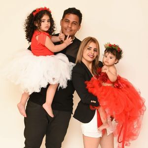 Meet your Posher, Dianis